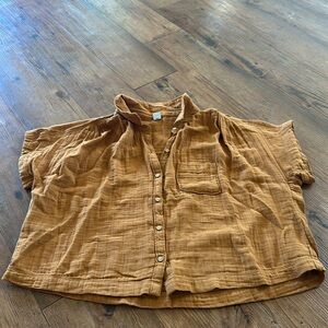 Old Navy top button down the front crop size XS orange